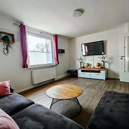 3 Zimmer-wohlfuehl-oase Mit Balkon-lounge & Office * הנובר